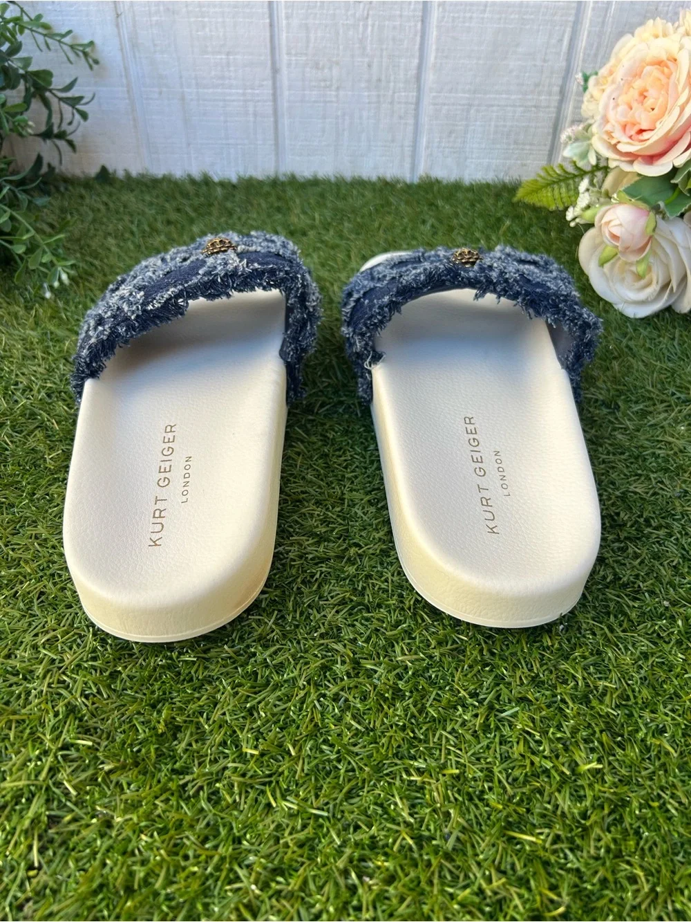 MEENA EAGLE Denim Slip On Sandal by Kurt Geiger London size 7.5 like new/no box